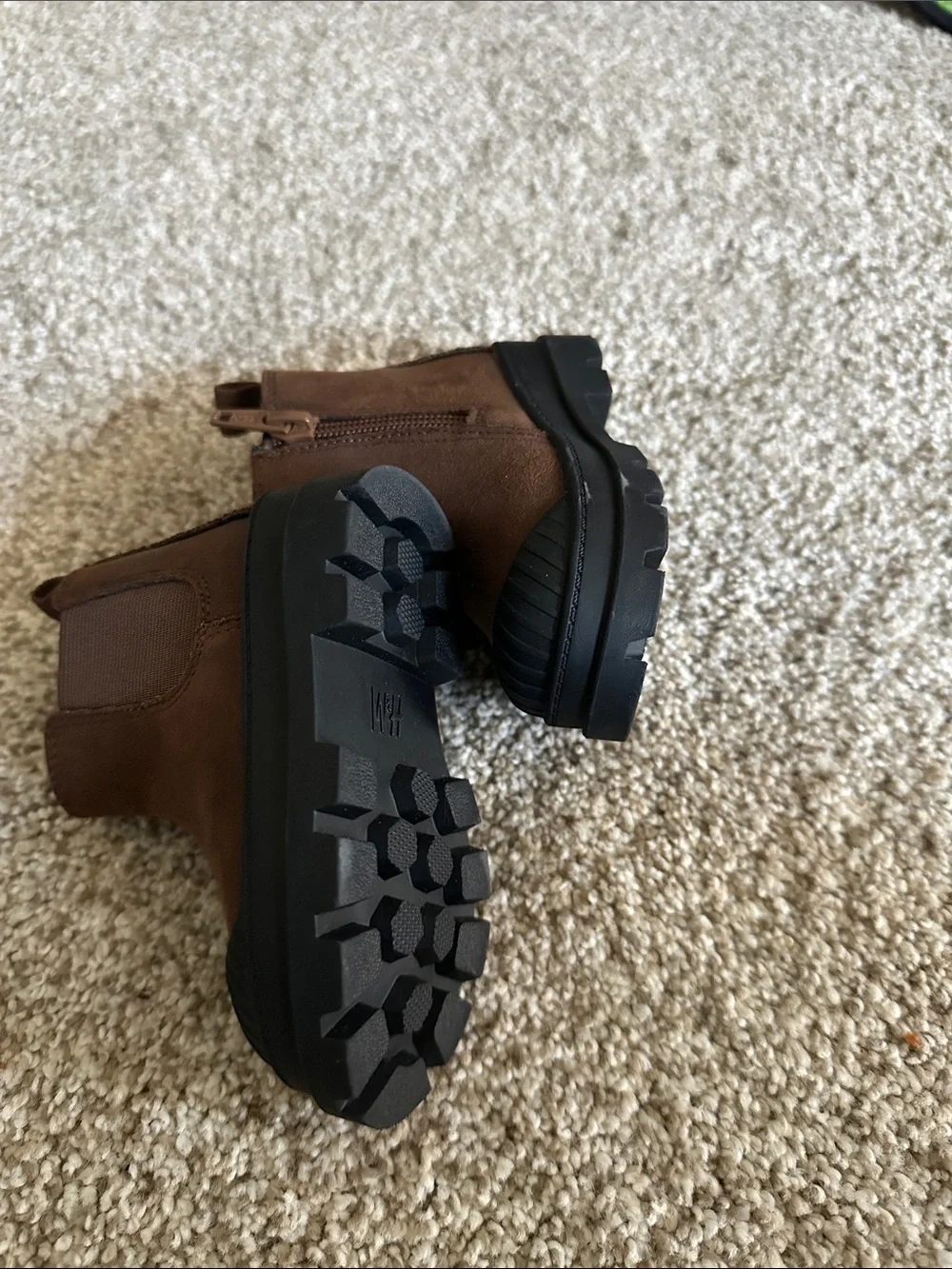 Toddler Brown Chelsea Snow Boots with Black Toe